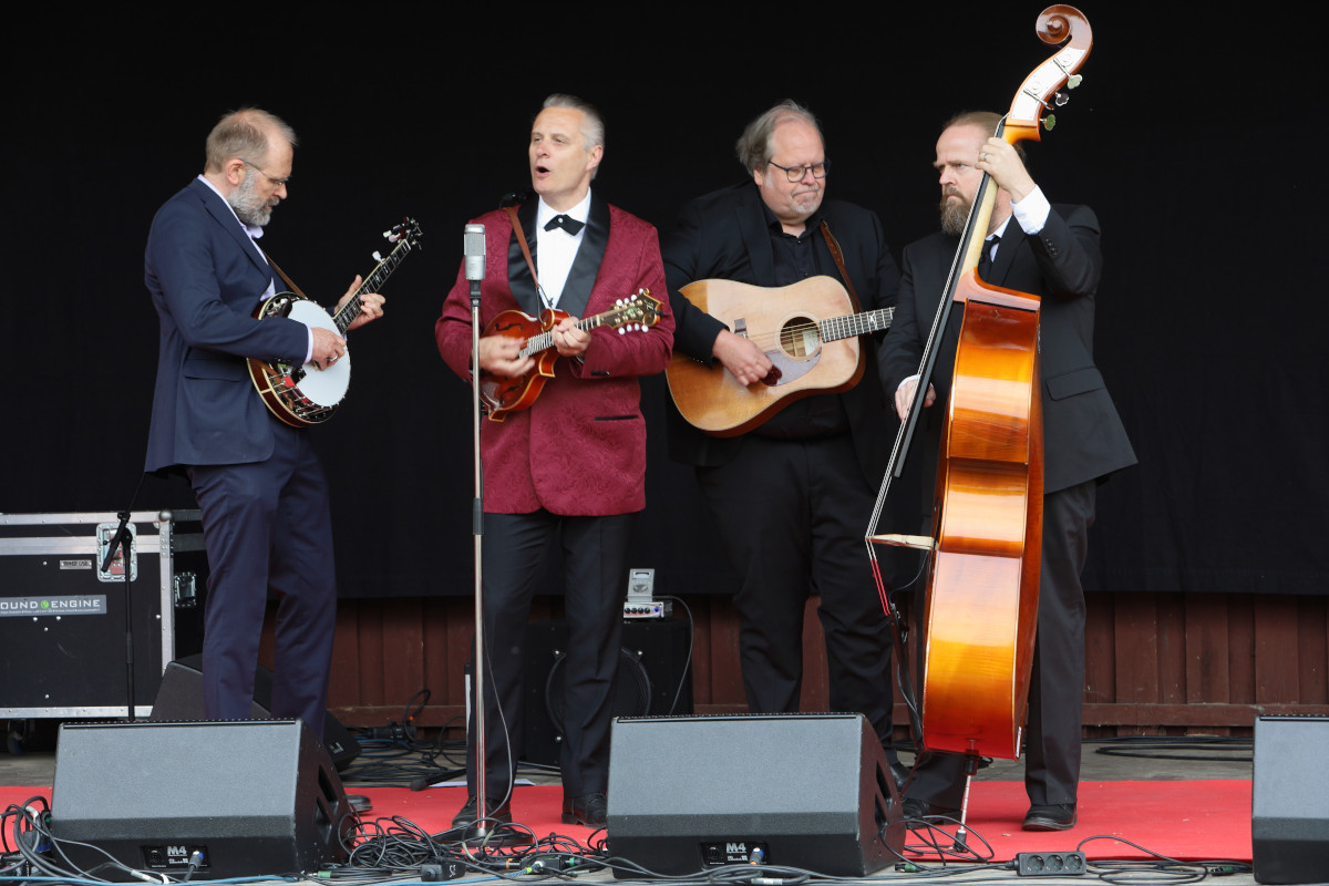 Jussi Syren and The Groundbreakers